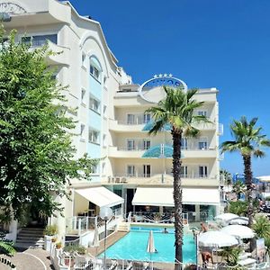 Luxor Beach Boutique Hotel Cattolica